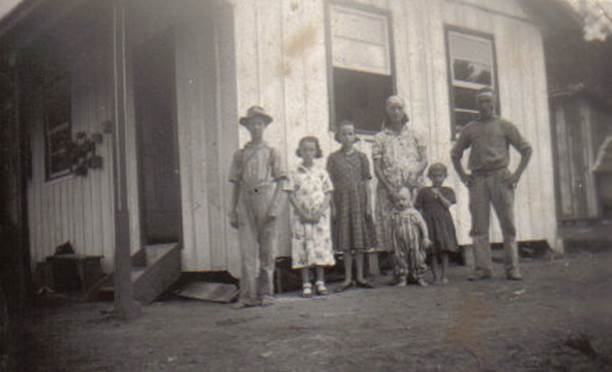 127-21-Luiza com família em